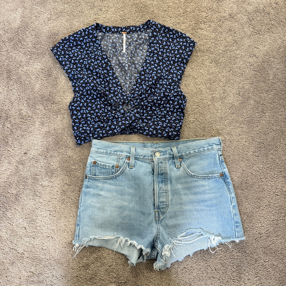 Free People Navy Blue Floral Twist-Front Crop Top